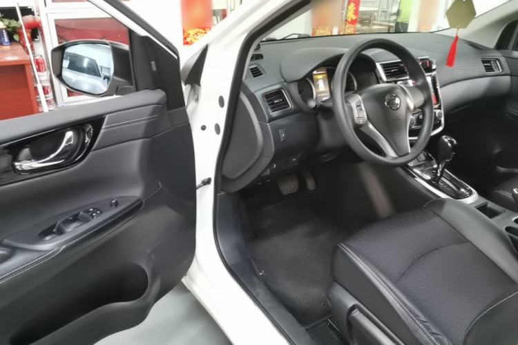 Used Nissan Tiida 2019 1.6L CVT Smart Enjoyment Version China VI Standard Driver Seat