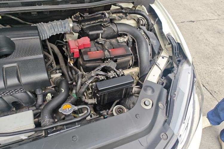 Used Nissan Tiida 2019 1.6L CVT Smart Drive Version China VI Standard Engine Bay Left