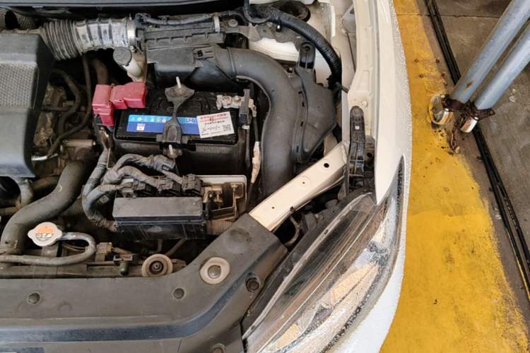 Used Nissan Tiida 2019 1.6L CVT Smart Drive Version China VI Standard Engine Bay Left