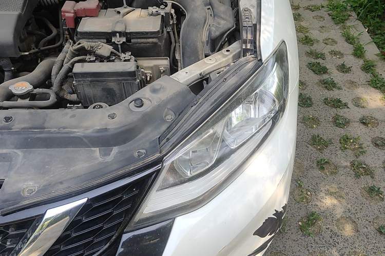 Used Nissan Tiida 2019 1.6L CVT Smart Drive Version China VI Standard Engine Bay Left