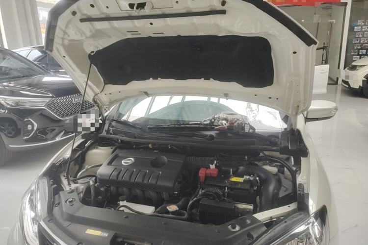 Used Nissan Tiida 2019 1.6L CVT Smart Drive Version China VI Standard Engine Bay
