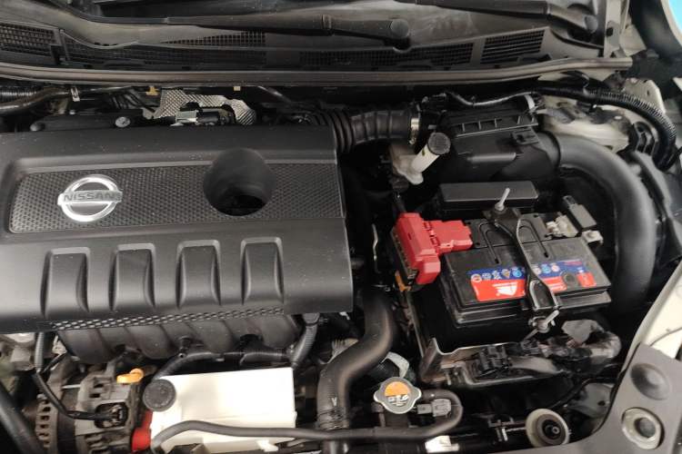 Used Nissan Tiida 2019 1.6L CVT ZhiZun Edition China VI standard Engine Bay