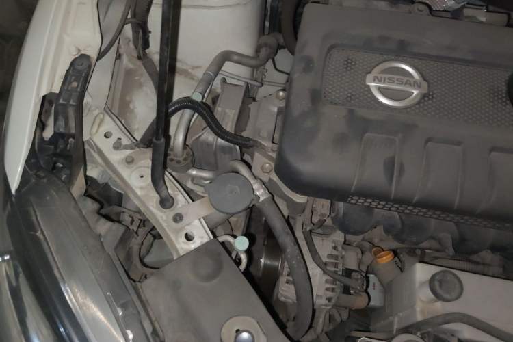 Used Nissan Tiida 2019 1.6L CVT Smart Drive Version China VI Standard Engine Bay Right