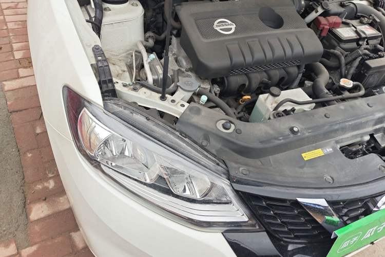 Used Nissan Tiida 2019 1.6L CVT Smart Drive Version China VI Standard Engine Bay Right