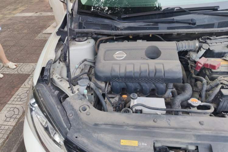 Used Nissan Tiida 2019 1.6L CVT Smart Drive Version China VI Standard Engine Bay Right