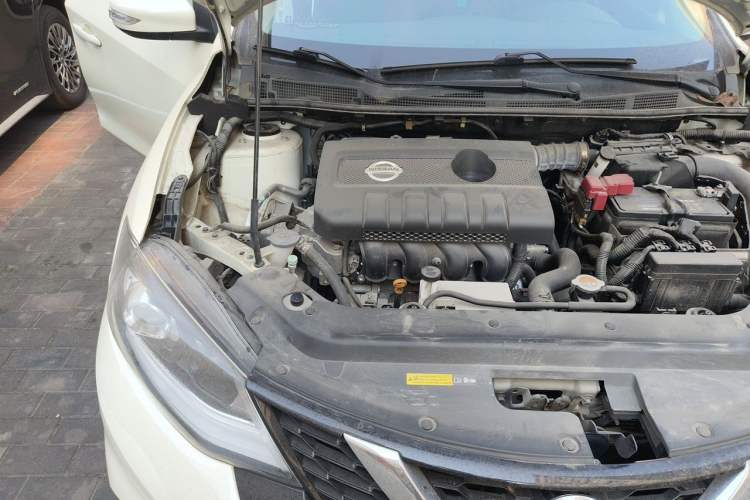 Used Nissan Tiida 2019 1.6L CVT Smart Enjoyment Version China VI Standard Engine Bay Right