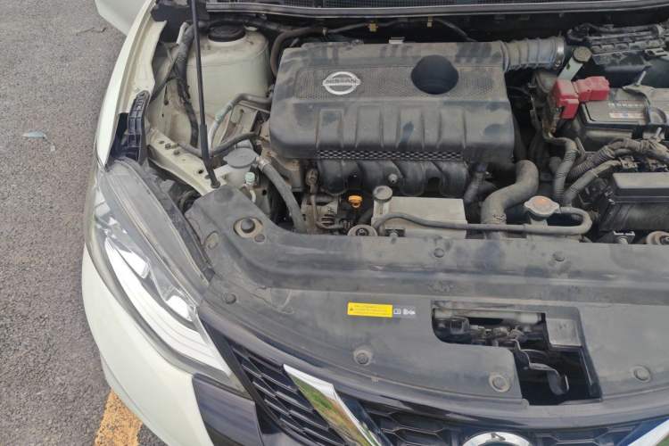 Used Nissan Tiida 2019 1.6L CVT Smart Drive Version China VI Standard Engine Bay Right