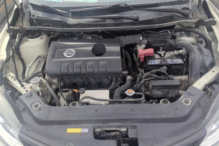 Used Nissan Tiida 2019 1.6L CVT Smart Drive Version China VI Standard Engine Bay