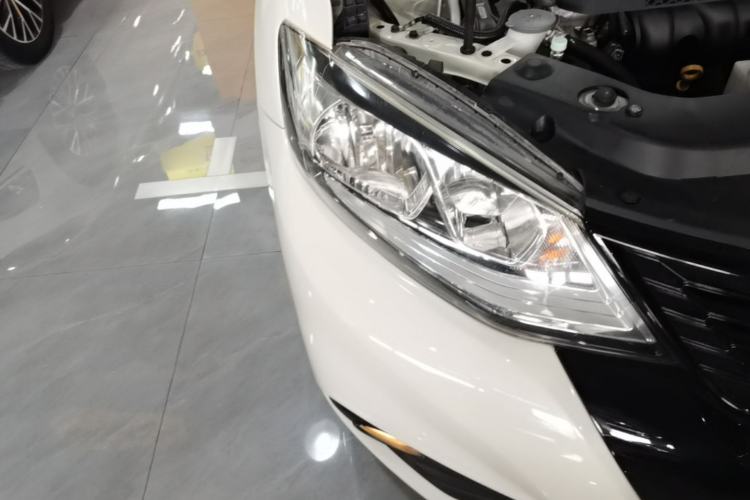 Used Nissan Tiida 2019 1.6L CVT Cool Edition China VI Standard Exterior 3