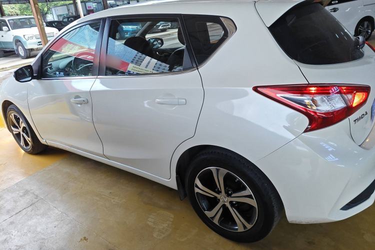 Used Nissan Tiida 2019 1.6L CVT Smart Drive Version China VI Standard Exterior 3