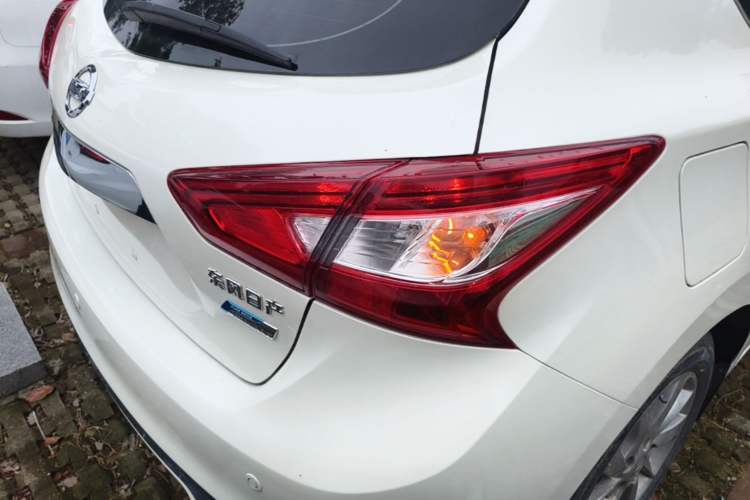 Used Nissan Tiida 2019 1.6L CVT Cool Edition China VI Standard Exterior 3