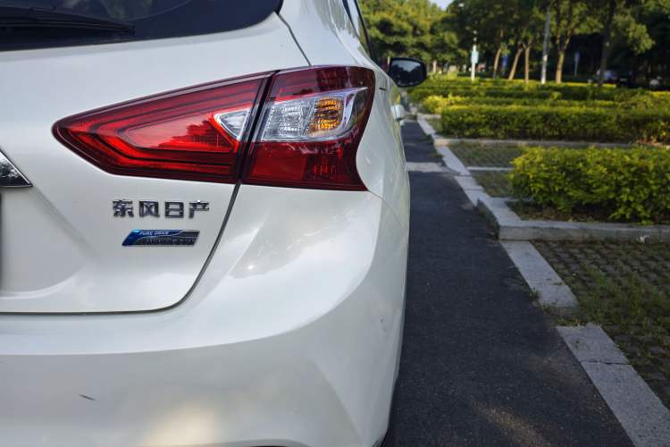 Used Nissan Tiida 2019 1.6L CVT Smart Drive Version China VI Standard Exterior 5