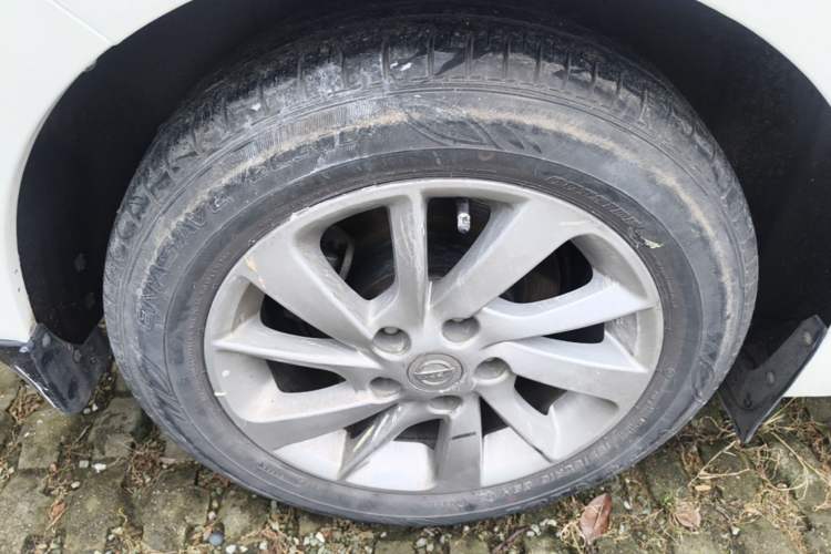 Used Nissan Tiida 2019 1.6L CVT Cool Edition China VI Standard Exterior 5