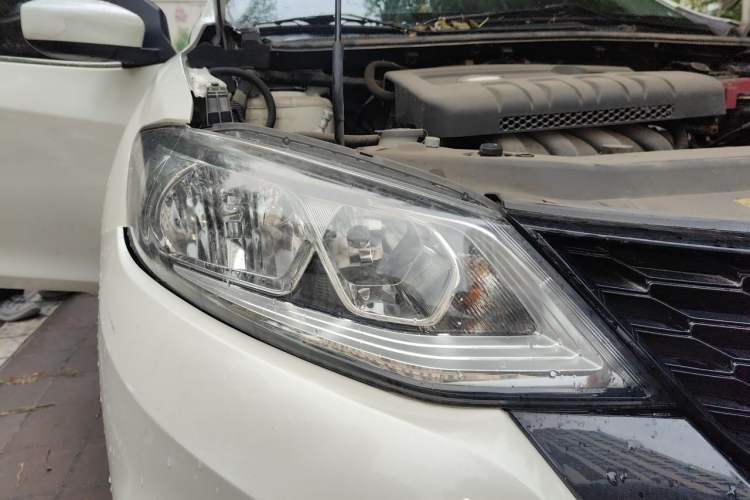 Used Nissan Tiida 2019 1.6L CVT Cool Edition China VI Standard Exterior 6