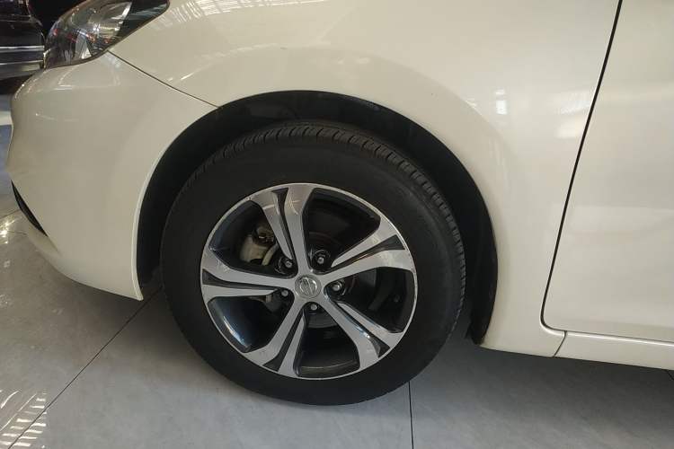 Used Nissan Tiida 2019 1.6L CVT Smart Drive Version China VI Standard Exterior 7