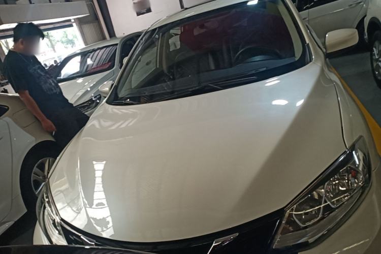 Used Nissan Tiida 2019 1.6L CVT Cool Edition China VI Standard Front