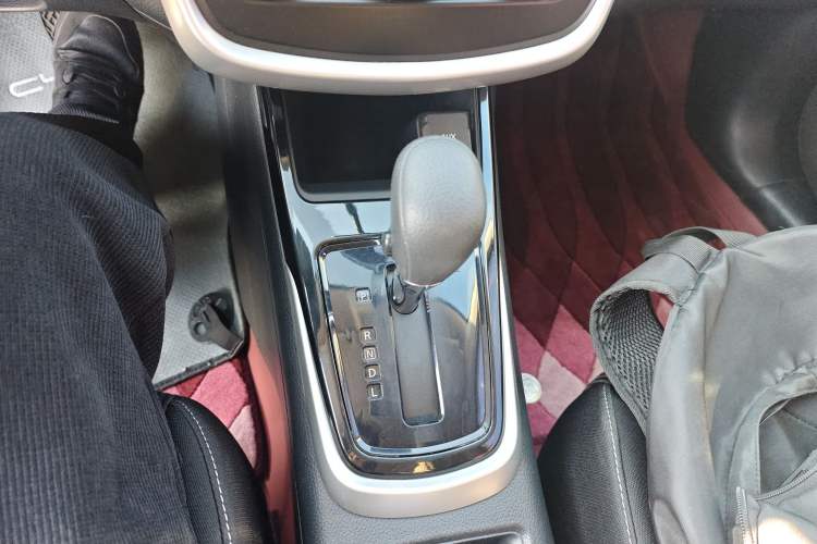 Used Nissan Tiida 2019 1.6L CVT Cool Edition China VI Standard Gear Lever