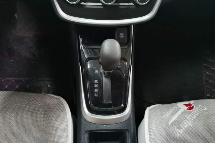 Used Nissan Tiida 2019 1.6L CVT Cool Edition China VI Standard Gear Lever