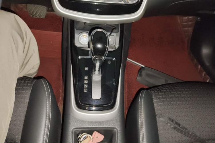 Used Nissan Tiida 2019 1.6L CVT Smart Drive Version China V Standard Gear Lever