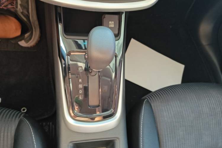 Used Nissan Tiida 2019 1.6L CVT Cool Edition China VI Standard Gear Lever