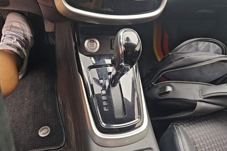 Used Nissan Tiida 2019 1.6L CVT Smart Enjoyment Version China VI Standard Gear Lever