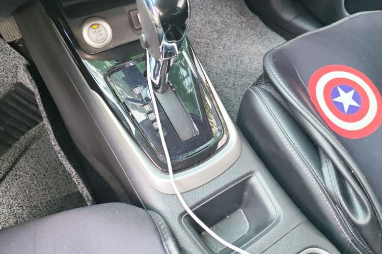 Used Nissan Tiida 2019 1.6L CVT Smart Drive Version China VI Standard Gear Lever