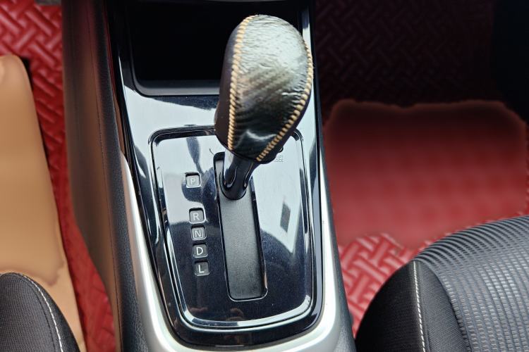 Used Nissan Tiida 2019 1.6L CVT Cool Edition China VI Standard Gear Lever