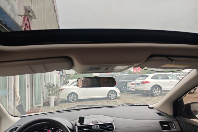 Used Nissan Tiida 2019 1.6L CVT Cool Edition China VI Standard Headliner