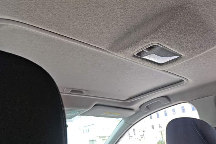 Used Nissan Tiida 2019 1.6L CVT Cool Edition China VI Standard Headliner
