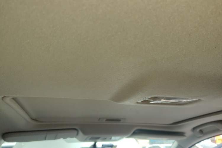Used Nissan Tiida 2019 1.6L CVT Cool Edition China VI Standard Headliner