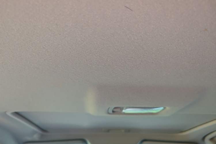 Used Nissan Tiida 2019 1.6L CVT Smart Drive Version China VI Standard Headliner