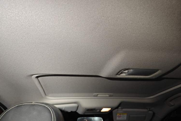 Used Nissan Tiida 2019 1.6L CVT Smart Drive Version China VI Standard Headliner