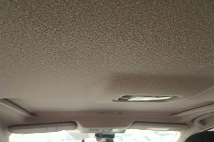 Used Nissan Tiida 2019 1.6L CVT Smart Drive Version China VI Standard Headliner