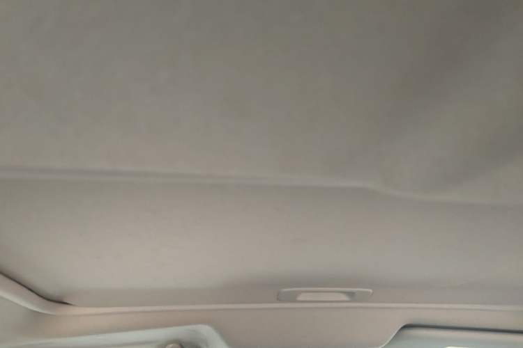 Used Nissan Tiida 2019 1.6L CVT Smart Drive Version China VI Standard Headliner
