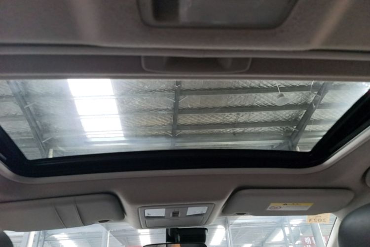 Used Nissan Tiida 2019 1.6L CVT Smart Drive Version China VI Standard Headliner