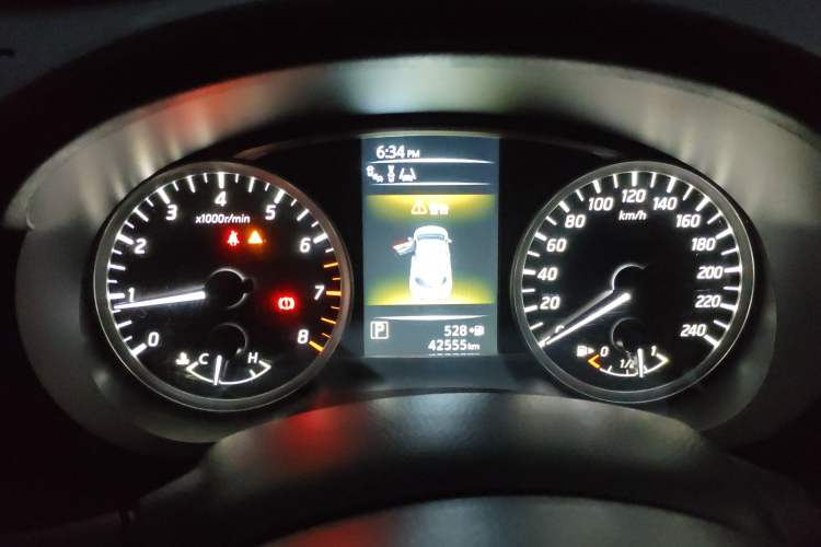 Used Nissan Tiida 2019 1.6L CVT Smart Drive Version China VI Standard Instrument Cluster