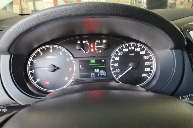 Used Nissan Tiida 2019 1.6L CVT Cool Edition China VI Standard Instrument Cluster