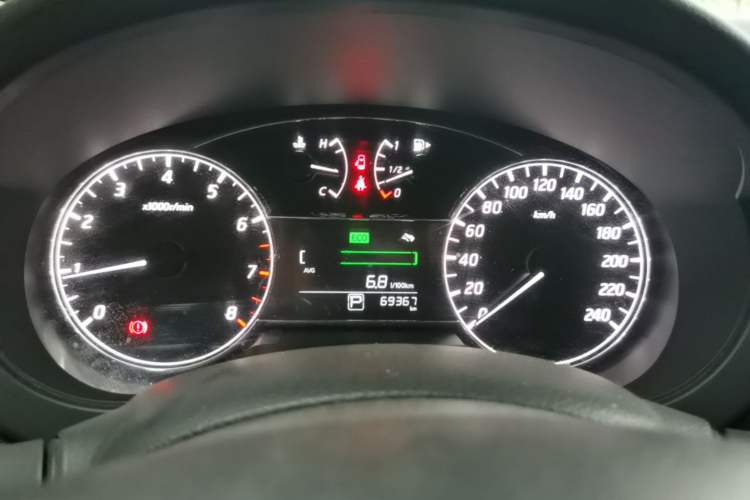 Used Nissan Tiida 2019 1.6L CVT Cool Edition China VI Standard Instrument Cluster