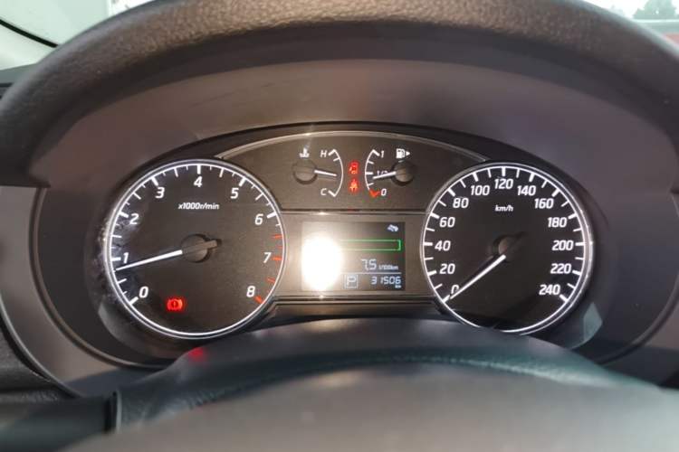 Used Nissan Tiida 2019 1.6L CVT Cool Edition China VI Standard Instrument Cluster