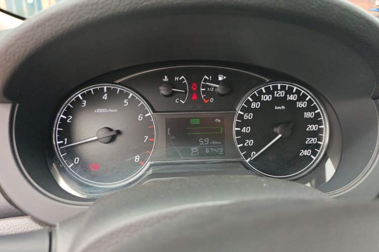 Used Nissan Tiida 2019 1.6L CVT Cool Edition China VI Standard Instrument Cluster