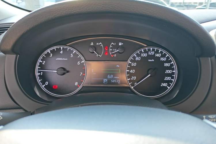 Used Nissan Tiida 2019 1.6L CVT Cool Edition China VI Standard Instrument Cluster