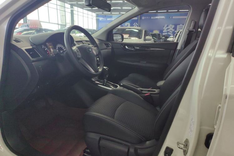 Used Nissan Tiida 2019 1.6L CVT Smart Drive Version China VI Standard Interior 1