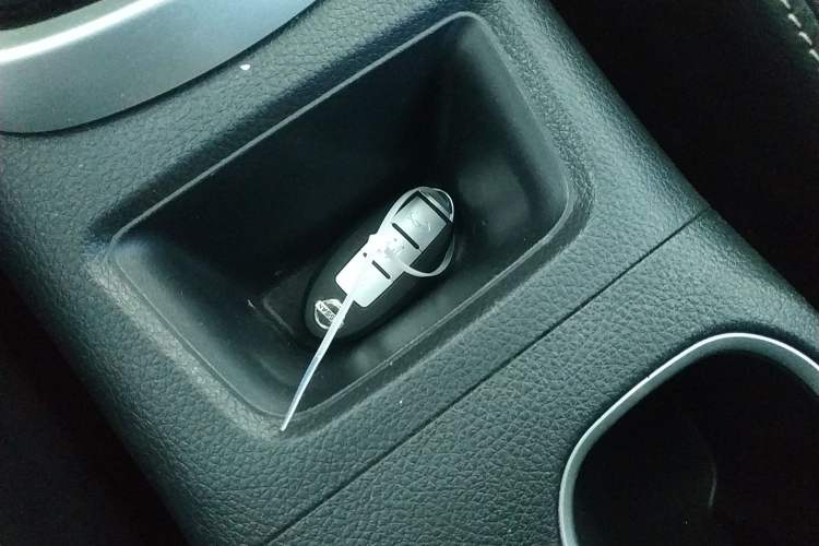 Used Nissan Tiida 2019 1.6L CVT Smart Drive Version China VI Standard Interior 1