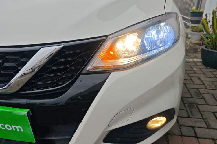 Used Nissan Tiida 2019 1.6L CVT Cool Edition China VI Standard Left Front Headlight
