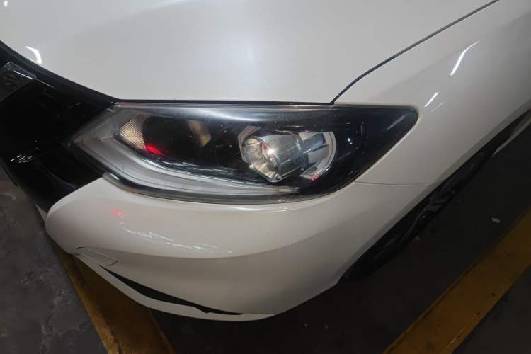 Used Nissan Tiida 2019 1.6L CVT Smart Enjoyment Version China VI Standard Left Front Headlight