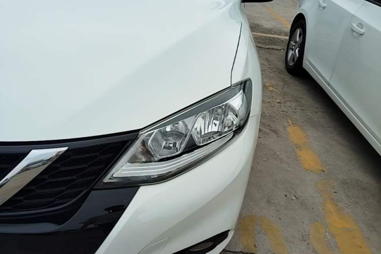 Used Nissan Tiida 2019 1.6L CVT Smart Drive Version China VI Standard Left Front Headlight
