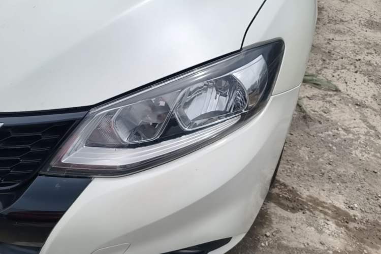 Used Nissan Tiida 2019 1.6L CVT Smart Drive Version China VI Standard Left Front Headlight