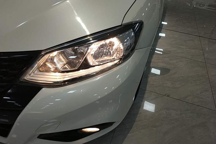 Used Nissan Tiida 2019 1.6L CVT Cool Edition China VI Standard Left Front Headlight