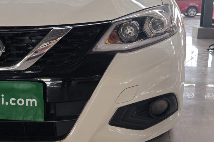 Used Nissan Tiida 2019 1.6L CVT Smart Enjoyment Version China VI Standard Left Front Headlight