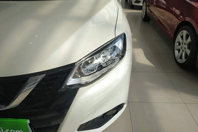Used Nissan Tiida 2019 1.6L CVT Cool Edition China VI Standard Left Front Headlight